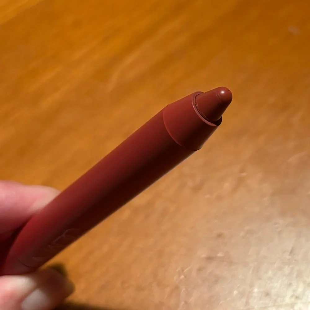 NARS Powermatte High-Intensity Lip Pencil Viva Las Vegas